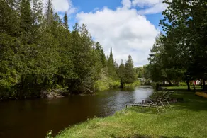 The peaceful haven on the river-CITQ 295763 - Image 4