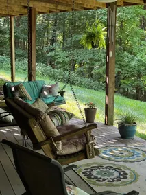 Creekside Hideaway! - Image 5