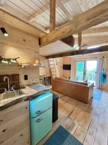 NEW BUILD Midcoast cabin! Sauna & walk to beach - Image 2