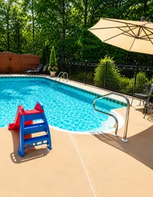 Poolside Retreat 25 mins From the Airport - Image 2
