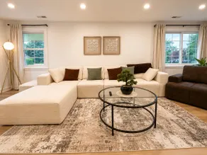 Modern 3 King Bed Ranch | Business & Extended Stay - Image 4