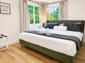 Modern 3 King Bed Ranch | Business & Extended Stay - Image 2