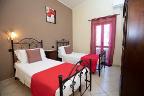 family stay with Wi-Fi pool by the sea - Image 4