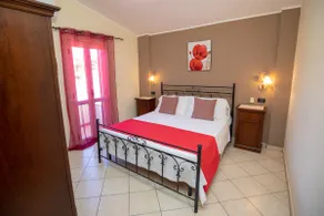 family stay with Wi-Fi pool by the sea - Image 3