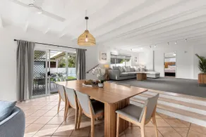 Samphire House - Fireplace with Heated Swimming Pool - Image 5