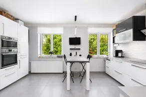 Spacious apartment full of sunshine near the Liberec Zoo - Image 3