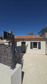 Renovated house with private Jacuzzi for 4/6 people - Image 2