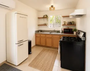 Ojai Pixie House – Cozy Garden Guesthouse - Image 3
