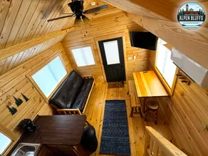 Northern Michigan Cabin with Resort Amenities - Image 3