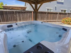 Wine Country Retreat w/ Hot Tub & Views - Image 3
