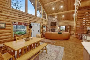 Beautiful Built Pine Log Cabin at Lake Panorama - Image 3