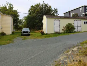 Murray House Vacation Home: Pet friendly, mature trees, near the ocean & coast - Image 3