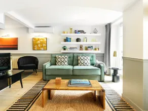 LivinParis - Luxury AC 4 Bedrooms Le Louvre I - Image 2
