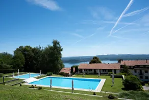 Infinity Lake View Suite, Pool and Relax - Image 2