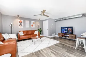 Spacious 4BR Home Near St Louis Zoo Downtown BBQ Free Parking - Image 2