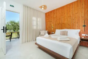 Bliss Luxury Suites 103 - Image 2