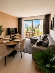 Modern rooftop apartment with sea view & pool - Image 2
