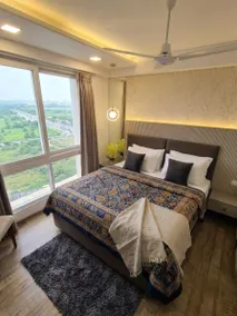 The Cozy Stay |Premium 1 BHK with Rooftop Pool | - Image 2