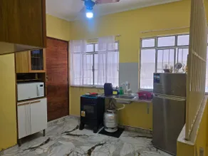 Cozy Apartment with Private Suite - Image 5