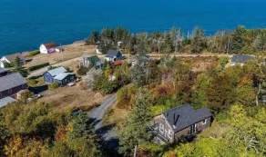 Cozy Cove Cottage - Image 5