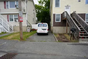 2BR/2BA /2Pk Walk to Beach, 20 min Airport & Salem - Image 5