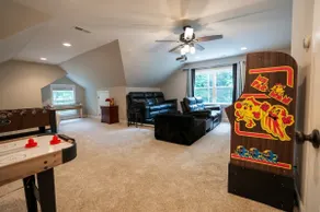 Bales Manor - Spacious Family Retreat on 1 Acre - Image 5
