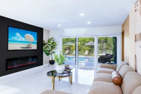 Luxe Lagoon Villa | Heated Pool | Sleeps 14 | Pet - Image 3