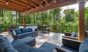 Mountain Ridge Retreat with hot tub & fire pit - Image 5