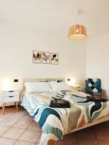 Beautiful three-room apartment 600 meters from the center - Image 2
