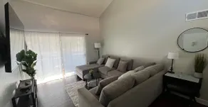 Brand new 1BR with pool Near Six Flags & Valencia - Image 2