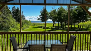 Oceanfront Cozy Cottage with Hot tub & Sandy Beach - Image 4