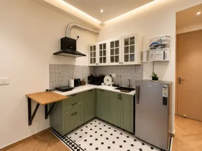 Luxury 1BHK-House of Sol, Golf Course Road - Image 4
