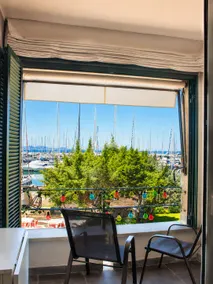 La Terrazza sul Porto, sea on foot and parking space - Image 3