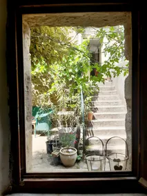 Rustic vineyard house - Image 5