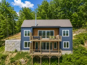 Hidden Point House Stunning Lake Views - Image 3