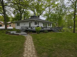 Secord Lake Cottage - Image 4