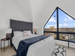 NEW 2BR Penthouse w/Parking-Close 2 Falls-Sleeps 6 - Image 4