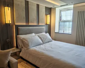 Designer Luxury |King |Sleeps4 | Airport| Station - Image 3