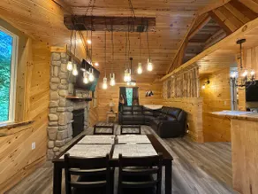 2 BDR Overlook Horse, Hot tub, King bed, Fire Pit - Image 3