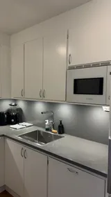Furnished 2 bedroom apartment with a balcony in the heart of Sundbyberg - Image 5