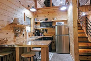 Cozy Lake Cabin Near Arlie Moore Boat Ramp - Image 4