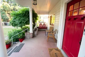 Charming 3BR Farmhouse | Near OSU & Albany - Image 3