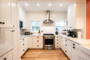 Charming 3BR Farmhouse | Near OSU & Albany - Image 4