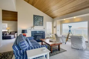 Direct Beach Access! Quiet Diamond Point Retreat - Image 5