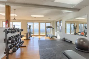 Blue Mountain Overlook | Romantic Couples Retreat - Image 2