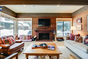 Cozy 5BR Mountainview | Balcony | Pool - Image 2