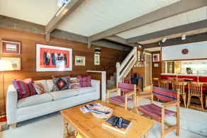 Cozy 5BR Mountainview | Balcony | Pool - Image 5