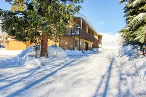 Perfect 3BR Mountainview | Pool | Balcony | W/D - Image 5