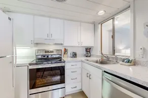 2BR | Deck | Pool | Fireplace | Washer/Dryer - Image 4