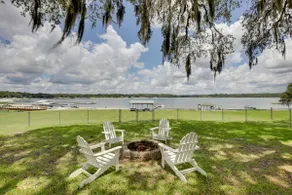 Private Beach & Dock! North Florida Lake House - Image 2